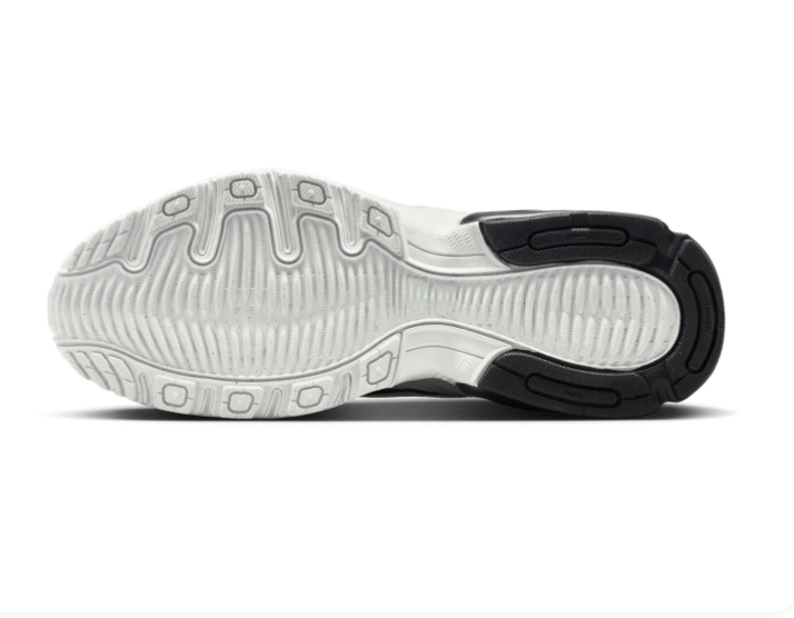 Nike Air Max Black and White Sneakers with Wave-Pattern Upper